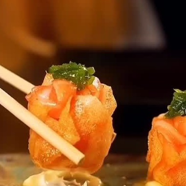 Detaj i sushi-t të freskët në TOKË Lounge